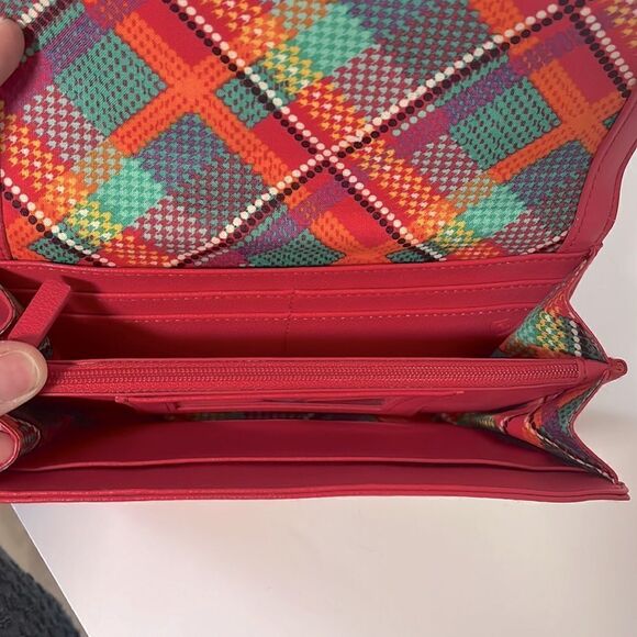 VERA BRADLEY Faux Red Leather Trimmed Floral Audrey Wallet - Picture 4 of 9